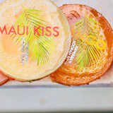 Savon loofah à la papaye et à mangue. Un délicieux mélange de mangue douce et de papaye juteuse. - Enrichi en sel marin de l'océan Pacifique et huile de Kukui - Savon hawaïen est crémeux et moussant.   Gommage loofah tropical à l'intérieur vous permettra d'exfolier votre peau pour un moment de détente exquis. 5% de bénéfices nets accordés pour sauver les espèces menacées d'extinction d'Hawaï.